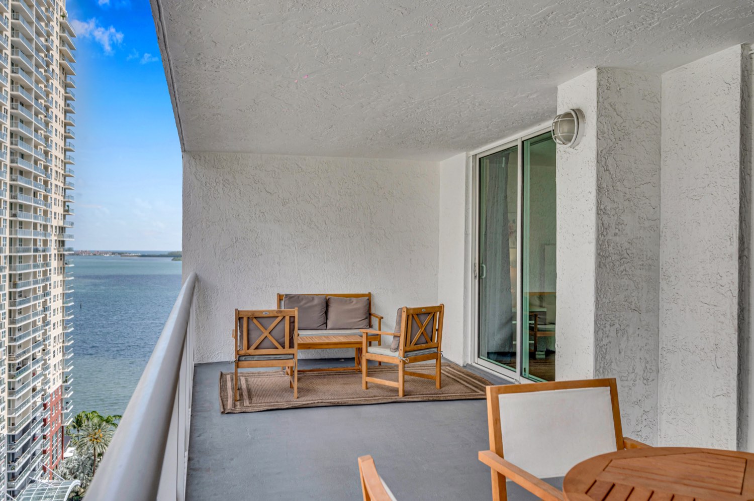 THE CLUB AT BRICKELL BAY